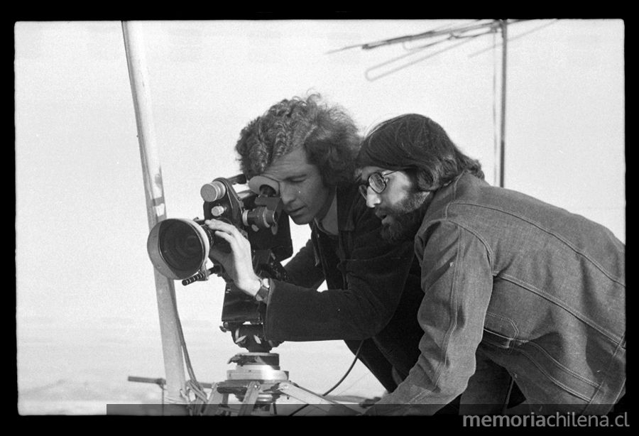CINE DOCUMENTAL CHILENO: Una mirada a la realidad de nuestro país